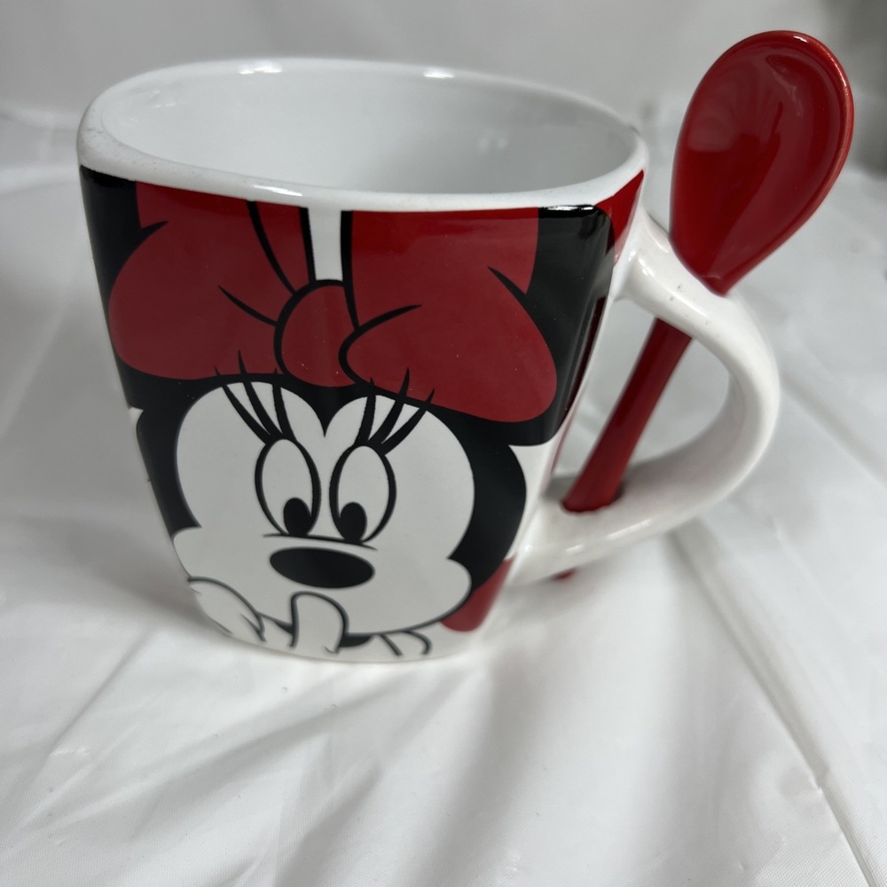 Disney Minnie Mouse Shhh I'm‎ Taking Time Out! Ceramic Mug with Red Spoon